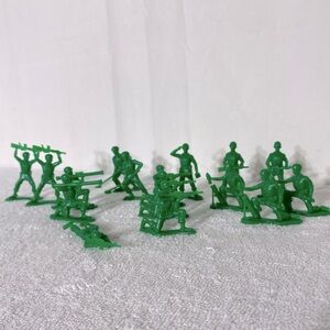 Disney Pixar Thinkway Toys Green Toy Story Toy Soldiers Set 16pcs